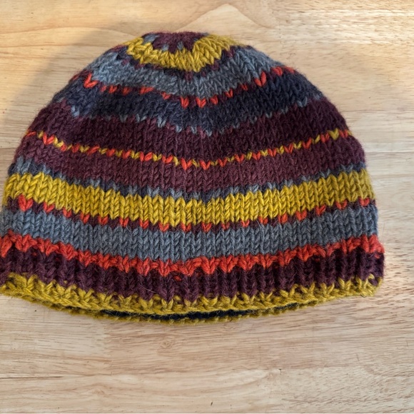 Sherpa Adventure Gear Beanie One Size 100% Lambs Wool Hand Knit Nepal Hat Stripe - Picture 2 of 4